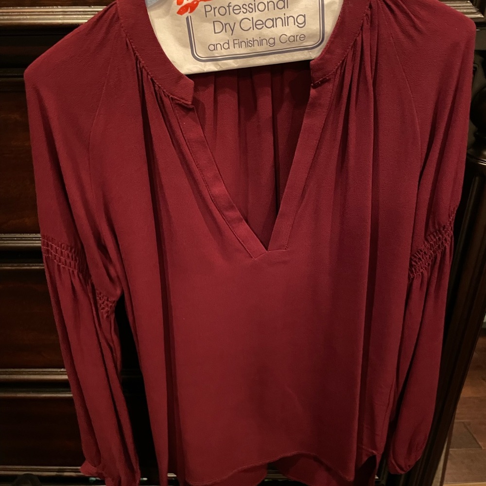 Revolve Stillwater blouse XS S red high low burgundy top